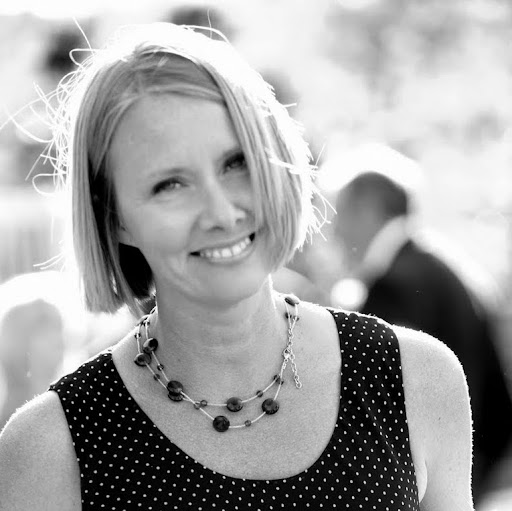 Renee Lloyd Photo 9