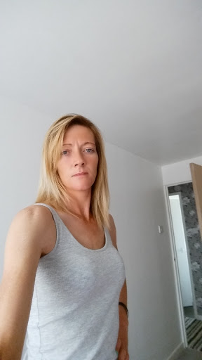 Stephanie Nicholson Photo 41