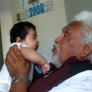 April Lucas Photo 23