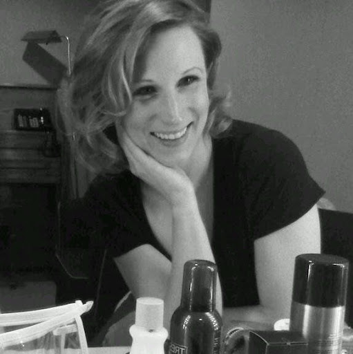 Catherine Leslie Photo 15