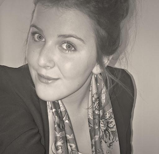 Adele Walker Photo 28