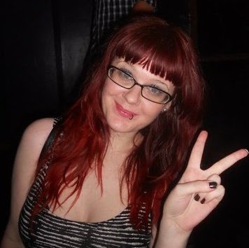 Michelle Quinn Photo 28