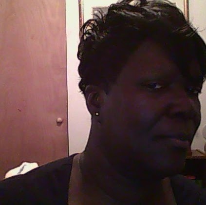 Evelyn Brown Photo 9
