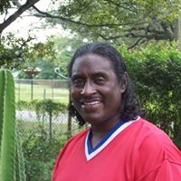 Elliot Howard Photo 25