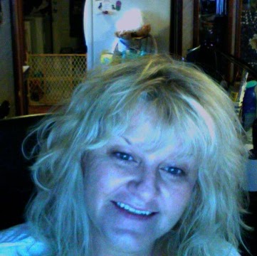 Carol Rhodes Photo 26