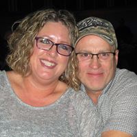 Michele Larsen Photo 22