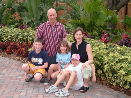 Laura Pierce Photo 30