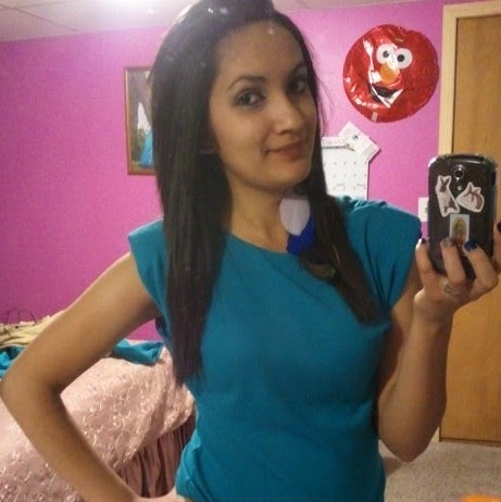 Adriana Sanchez Photo 16