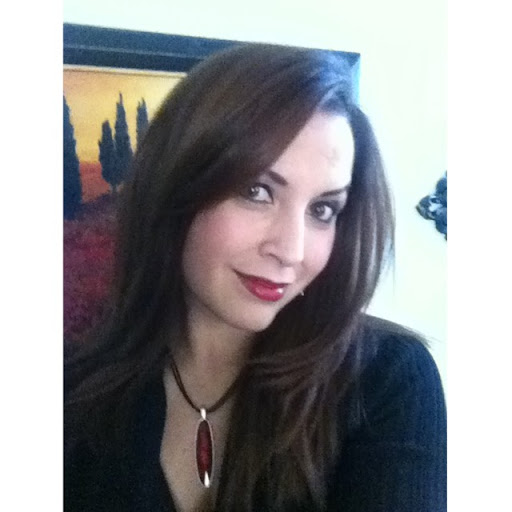 Julie Bernal Photo 15