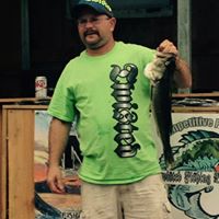 Derrick Crain Photo 8