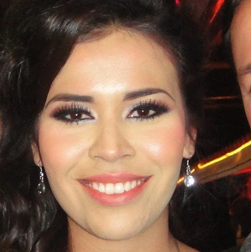 Anna Dominguez Photo 18