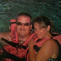 Lori Donahue Photo 19