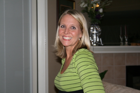 Joy Roberts Photo 11