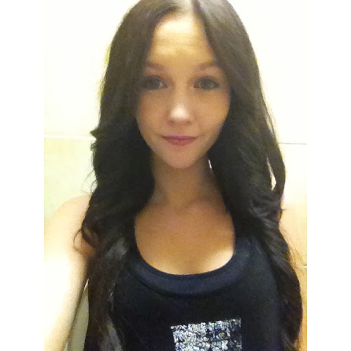 Emily Neely Photo 13