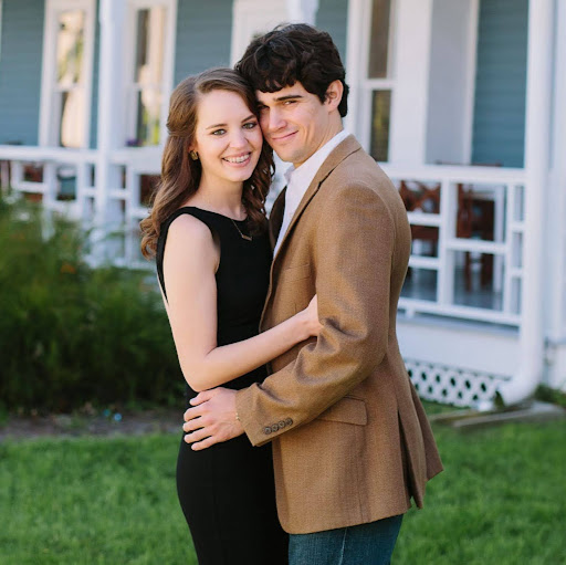 Sarah Weeks Photo 19