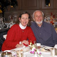 Sally Everett Photo 7