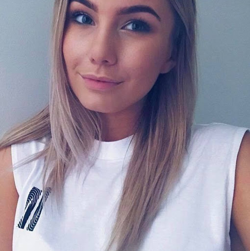 Emma Graham Photo 21