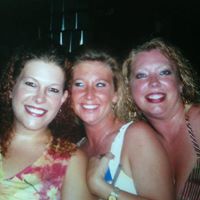 Angie Crowe Photo 9