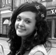 Robyn Burns Photo 33