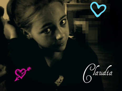 Claudia Johns Photo 13