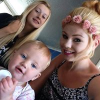 Amanda Little Photo 14