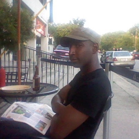 Derrick Vaughn Photo 10