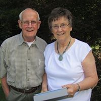 Anne Utter Photo 16