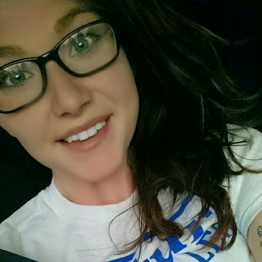 Laura Mathews Photo 2