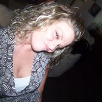 Sara Clark Photo 42