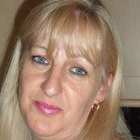 Michele Hooper Photo 9