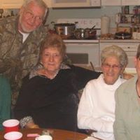 Linda Hines Photo 15