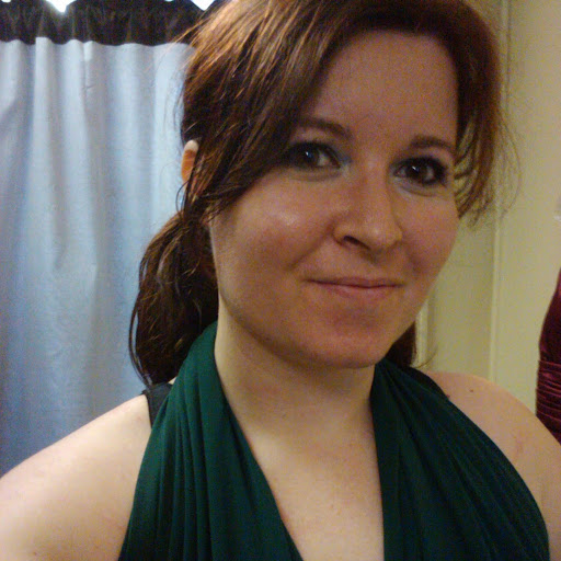 Sarah Little Photo 25