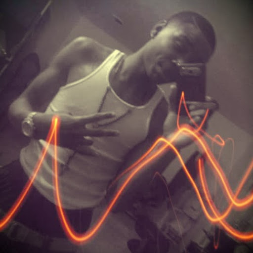 Derrick Scott Photo 39