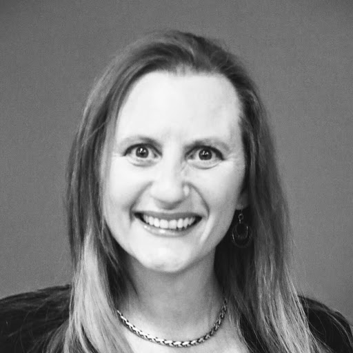 Angela Ryan Photo 14