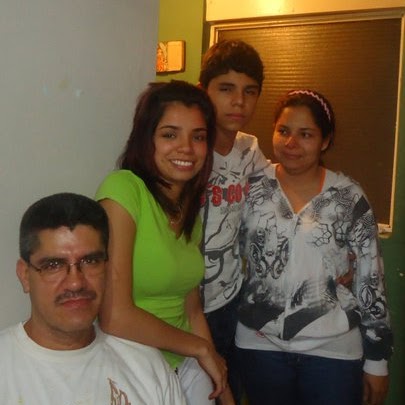 Uriel Marin Photo 6