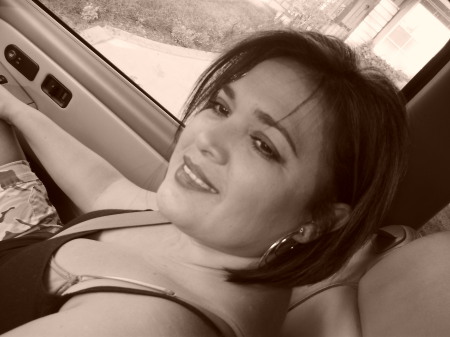 Alma Sanchez Photo 34
