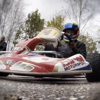 Harry Barlow Photo 8
