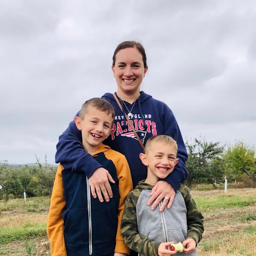 Rachel Downey Photo 23