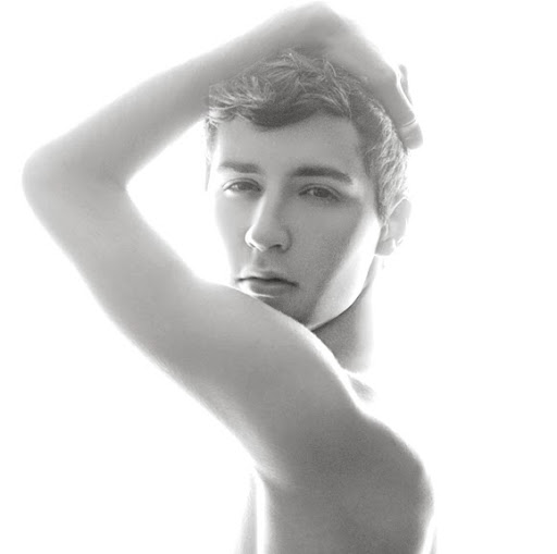 Jonathan Watkins Photo 30