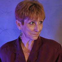 Paula Ryan Photo 21