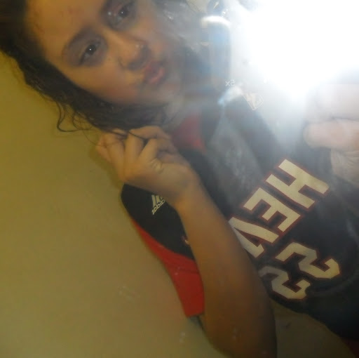 Jennifer Arroyo Photo 29