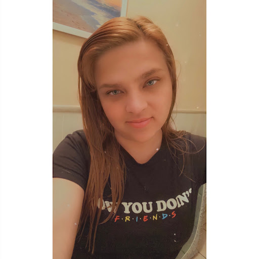 Danielle Wagner Photo 21