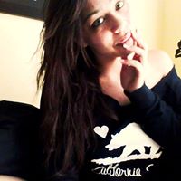 Janelle Mills Photo 9