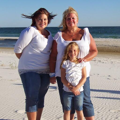 Cynthia Petersen Photo 32
