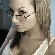 Julia Lowe Photo 18