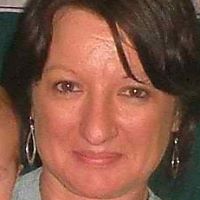 Catherine Reynolds Photo 40