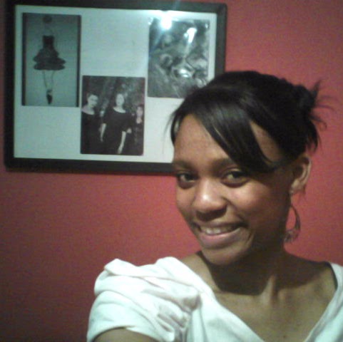 Rebecca Santos Photo 7