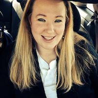 Angela Bellini Photo 19