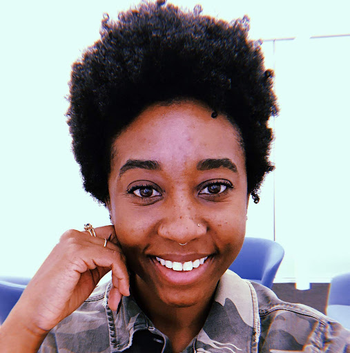 Lauren Elliott Photo 17