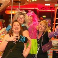 Samantha Peck Photo 18